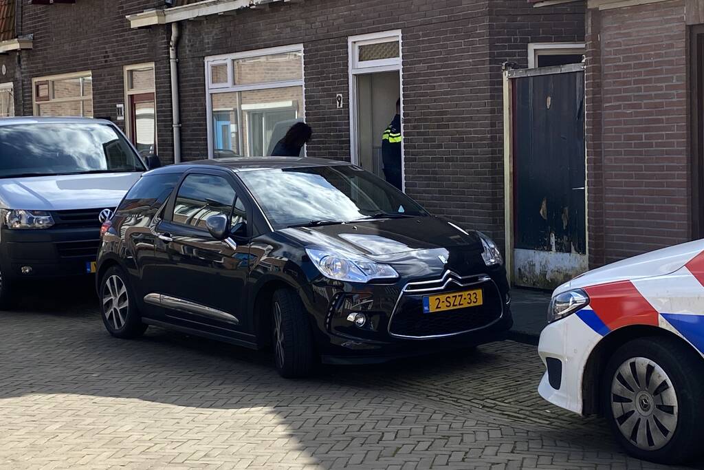 Politie zet woning af na incident
