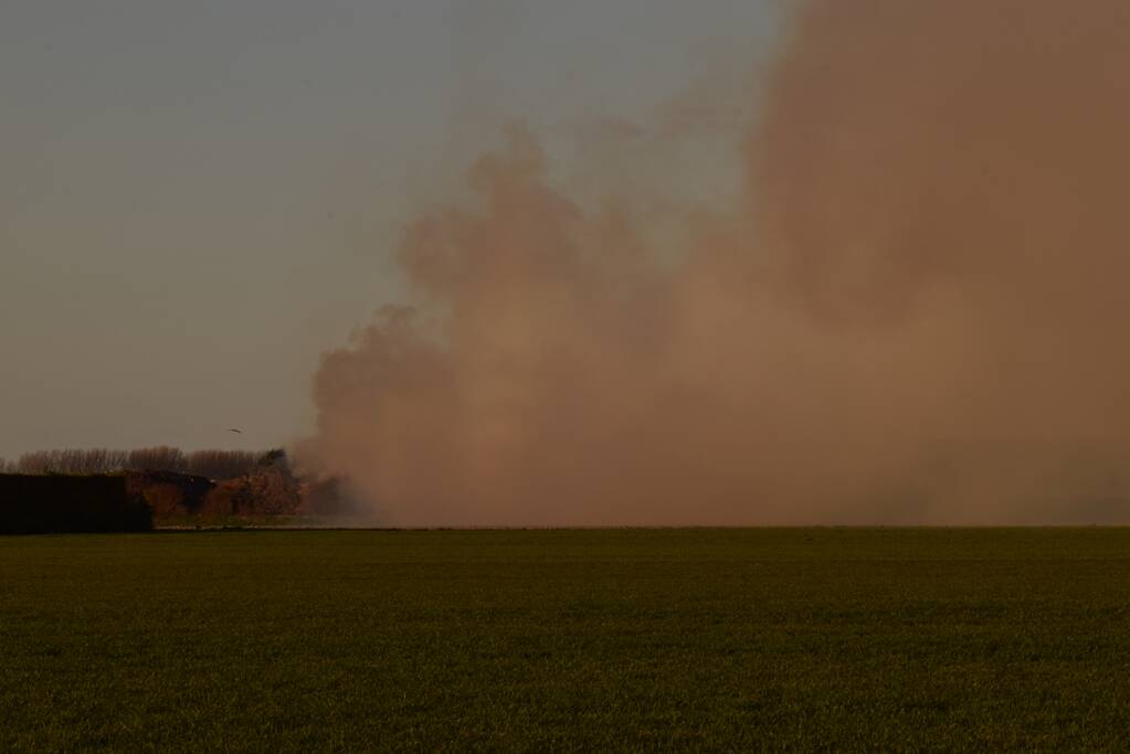 Flinke rookontwikkeling bij brand in composthoop