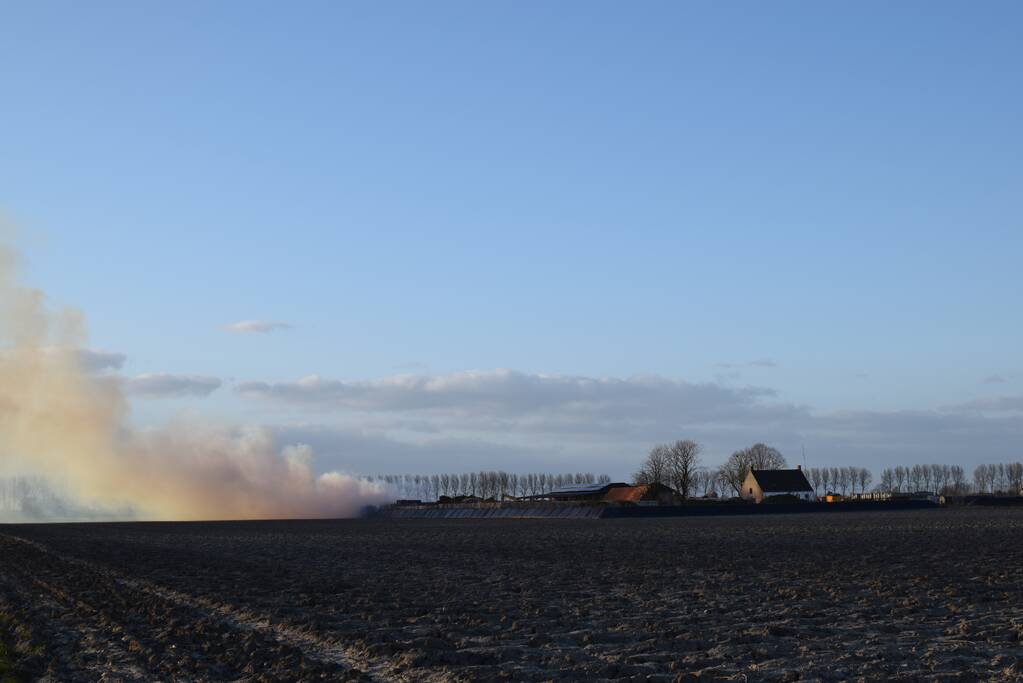 Flinke rookontwikkeling bij brand in composthoop