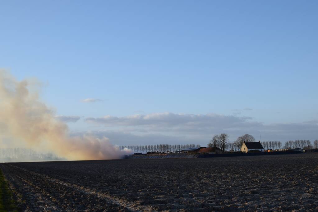 Flinke rookontwikkeling bij brand in composthoop