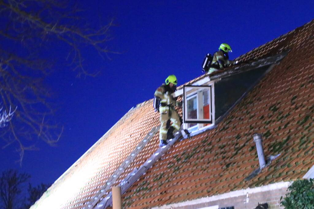 Dakkapel woonboerderij in brand