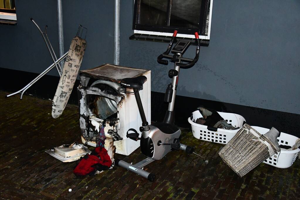 Droger in woning vat vlam