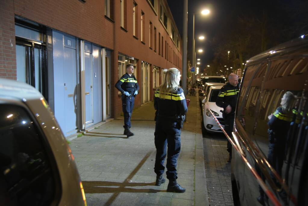 Gewonde na steekpartij in woning