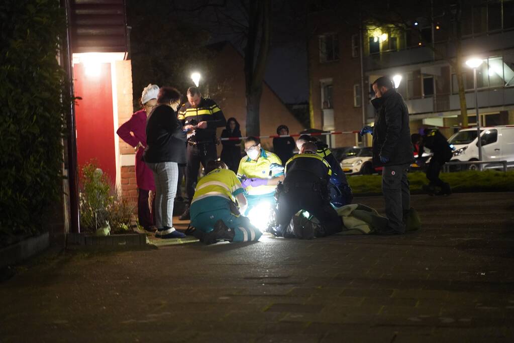 Zwaargewonde na steekpartij