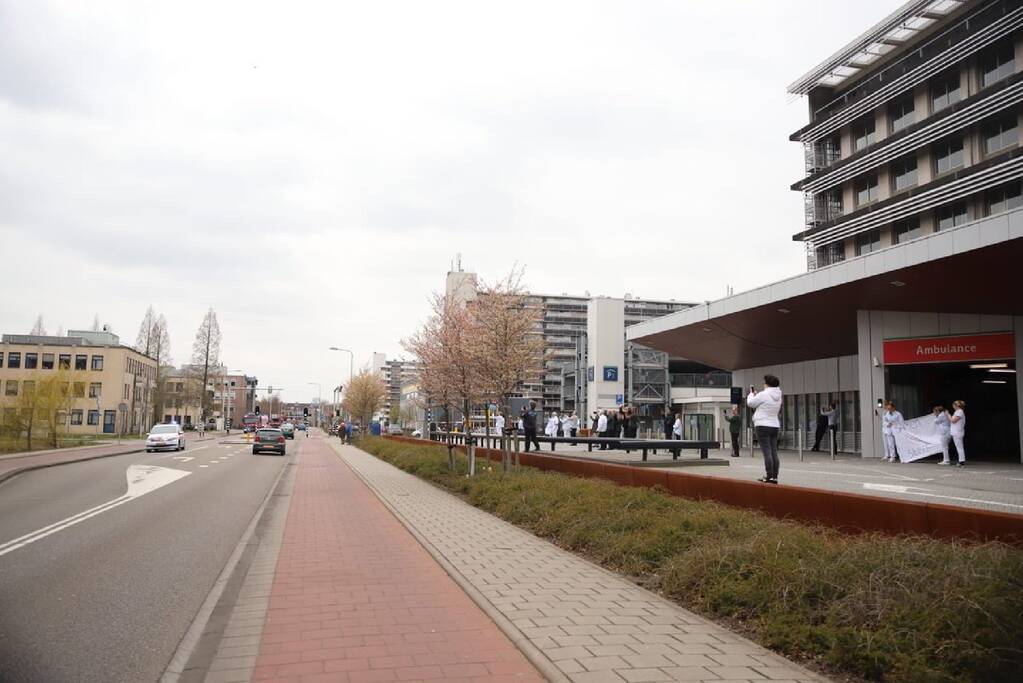 Eerbetoon aan zorgpersoneel Groene Hart Ziekenhuis