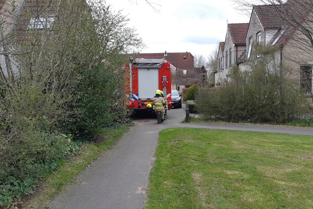 Man gewond bij brand in woning