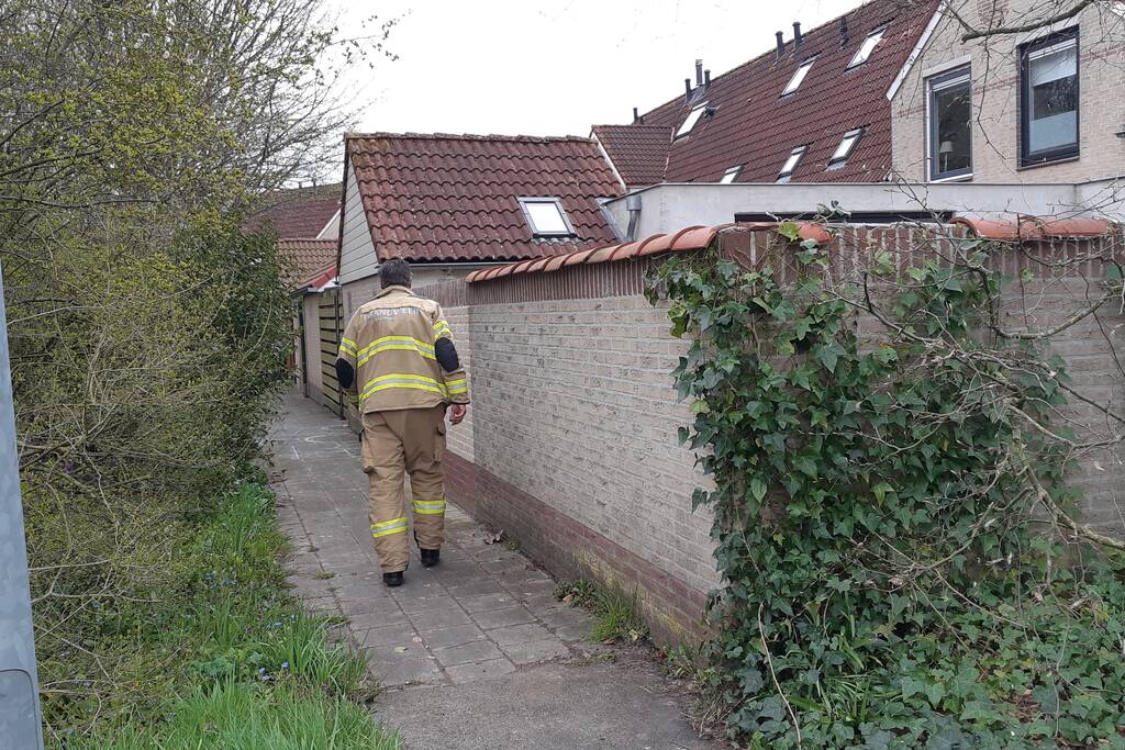 Man gewond bij brand in woning