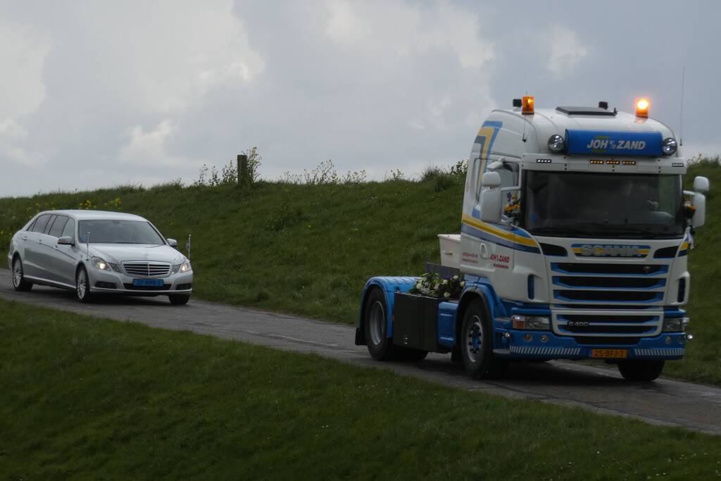 Eerbetoon aan overleden berger Arno de Heus