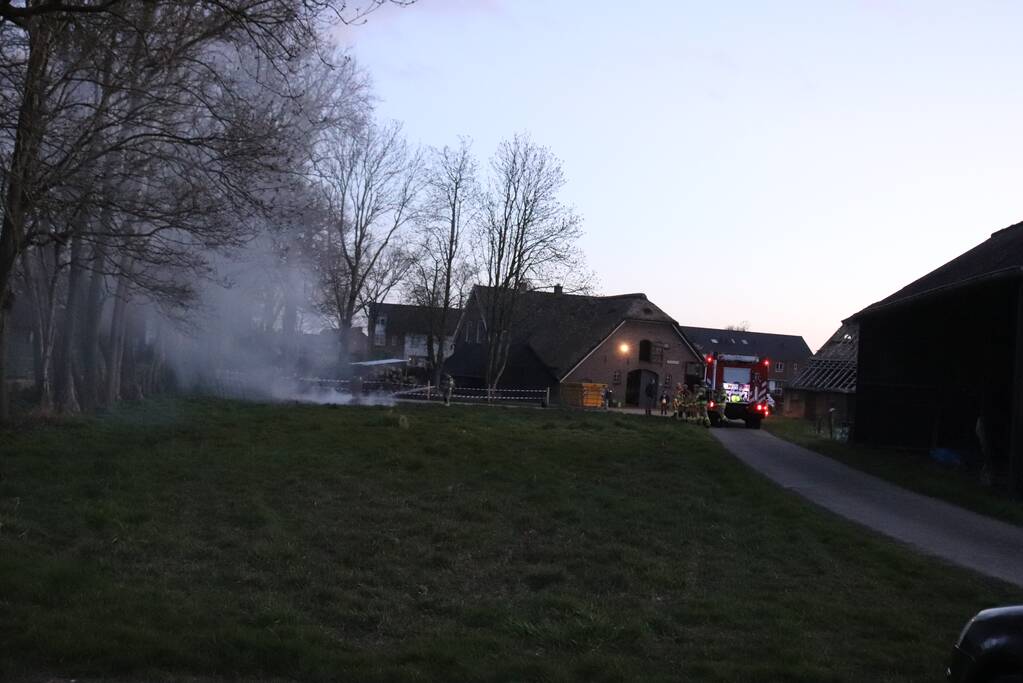 Veel rook bij brand in afvalhoop