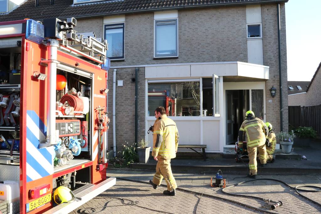 Brand in woning geblust door bewoners