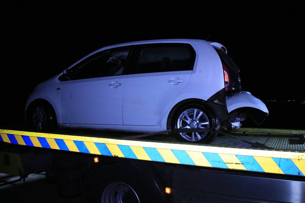 Auto te water geraakt