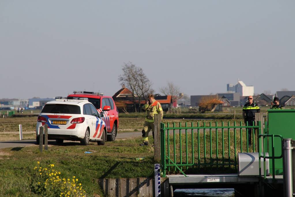 Jerrycans met mogelijk drugsafval aangetroffen