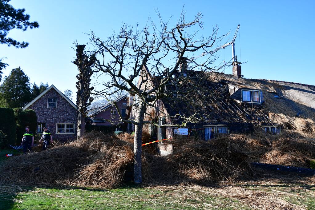 Deel boerderijwoning in vlammen opgegaan