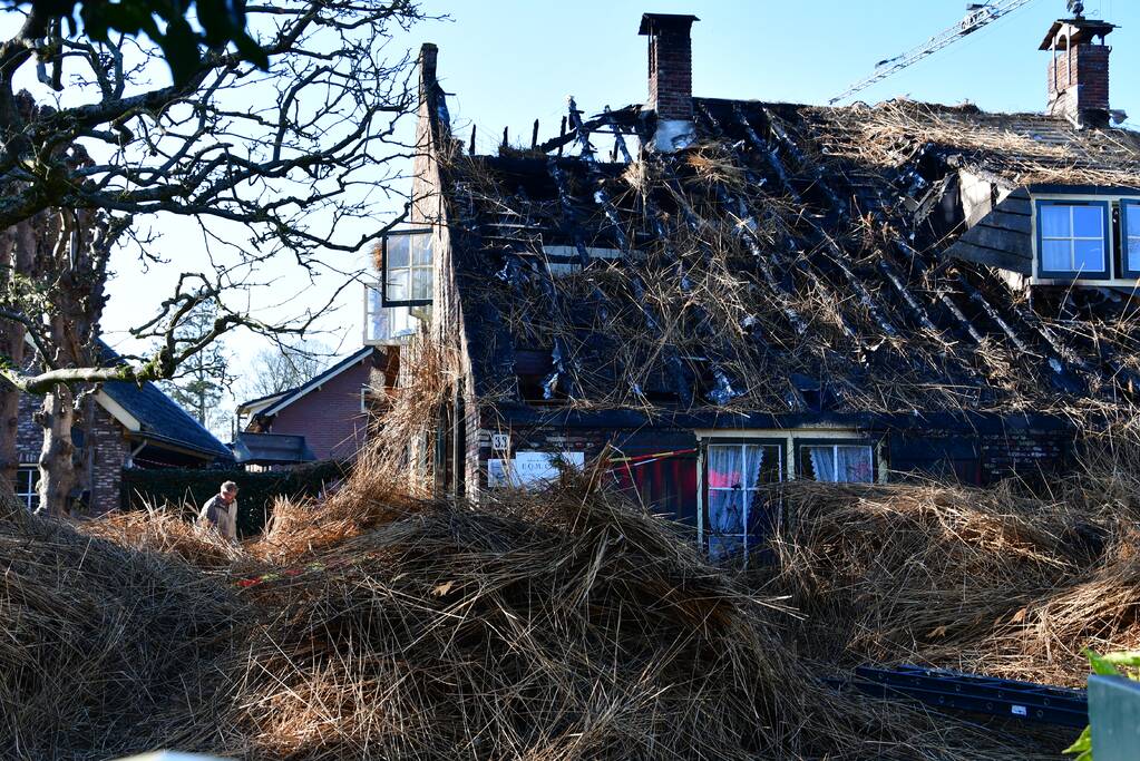 Deel boerderijwoning in vlammen opgegaan