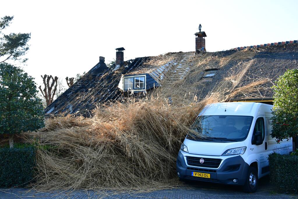 Deel boerderijwoning in vlammen opgegaan
