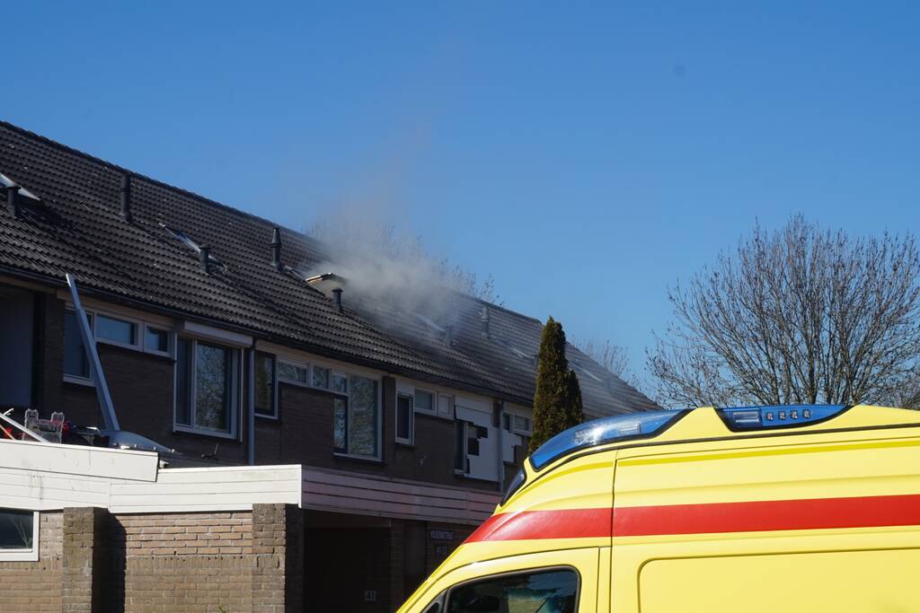 Man in boeien geslagen bij woningbrand