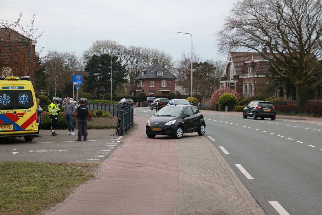 Fietser gewond na aanrijding met auto
