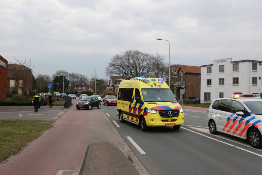 Fietser gewond na aanrijding met auto