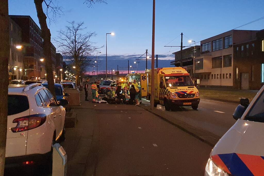 Twee gewonden na valpartij met scooter