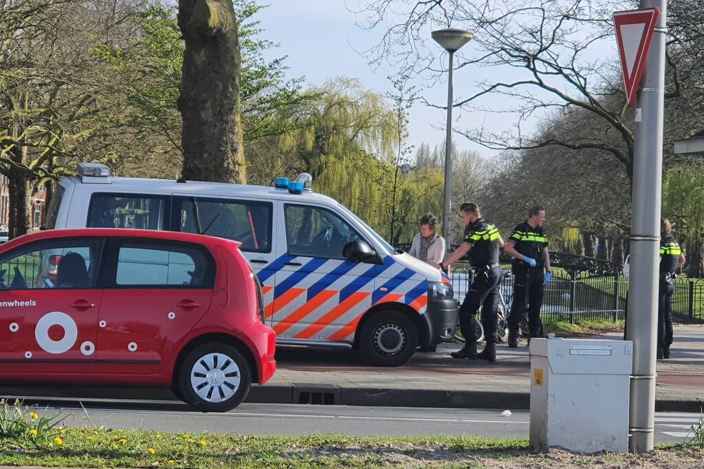 Fietsster aangereden door automobilist