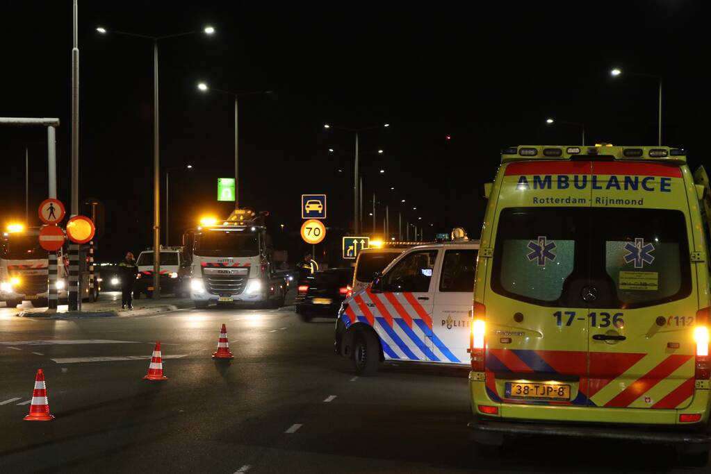 Politiewagen botst op auto