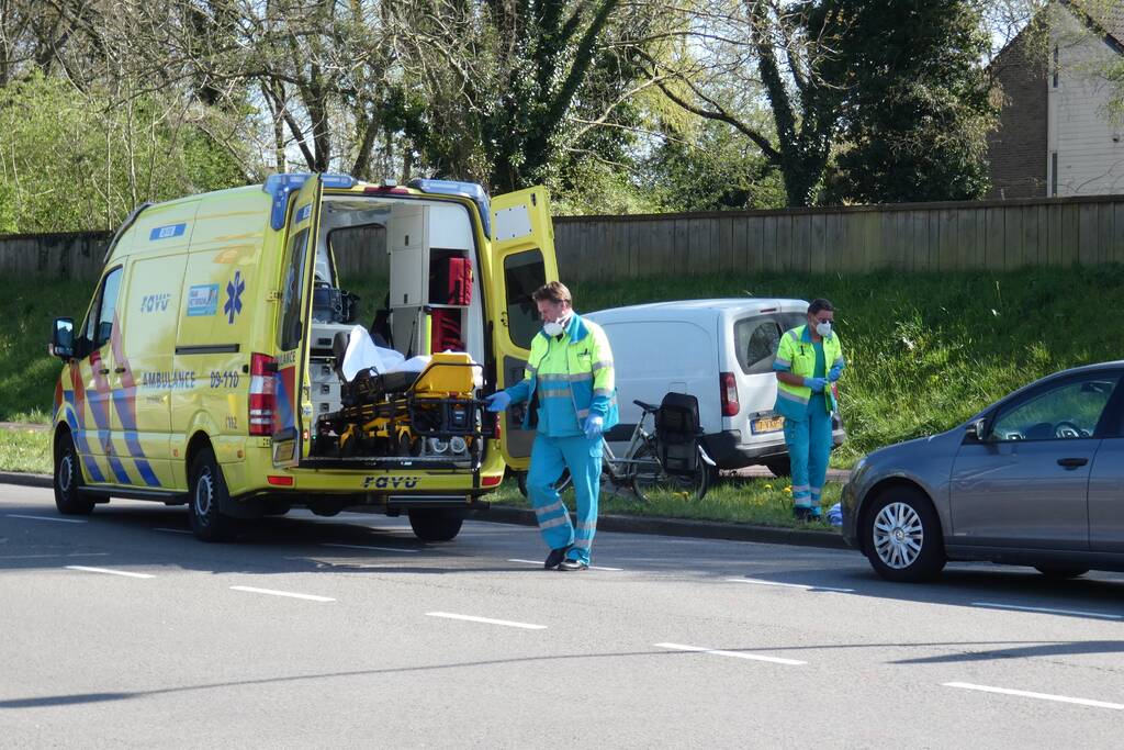 Fietser gewond bij aanrijding met auto