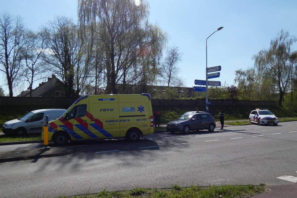 Fietser gewond bij aanrijding met auto