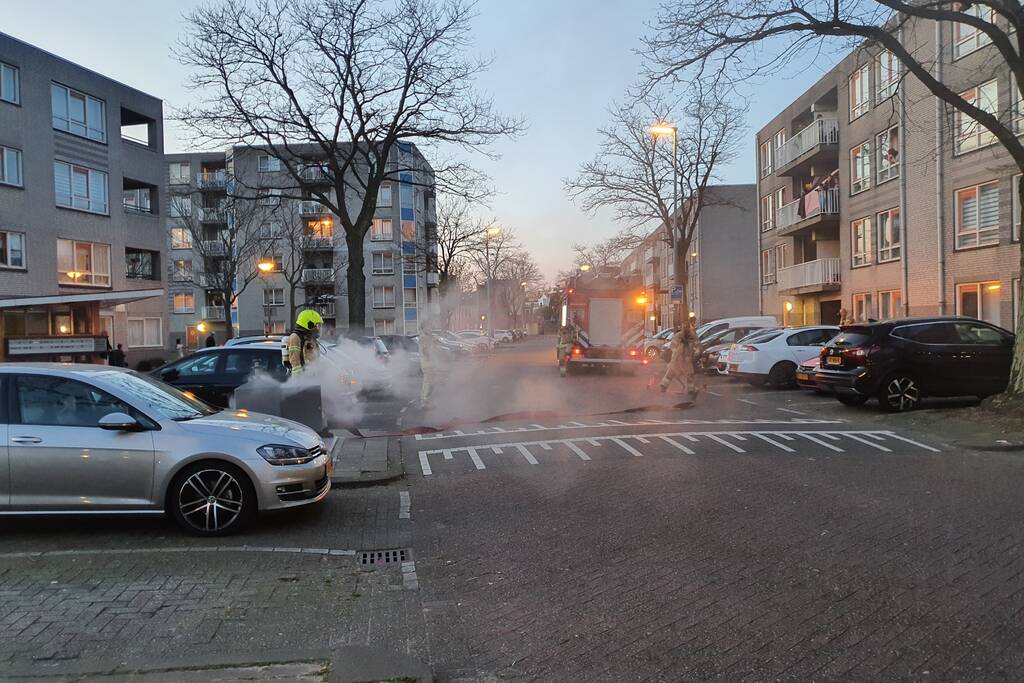 Forse rookontwikkeling bij ondergrondse containerbrand