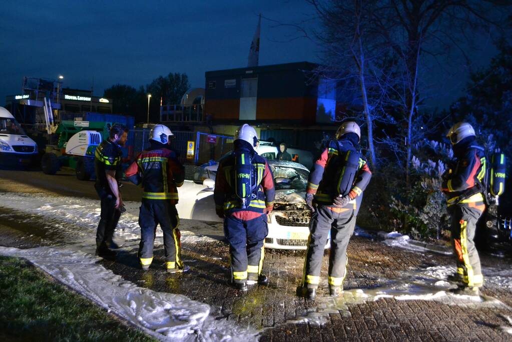Autobrand mogelijk aangestoken