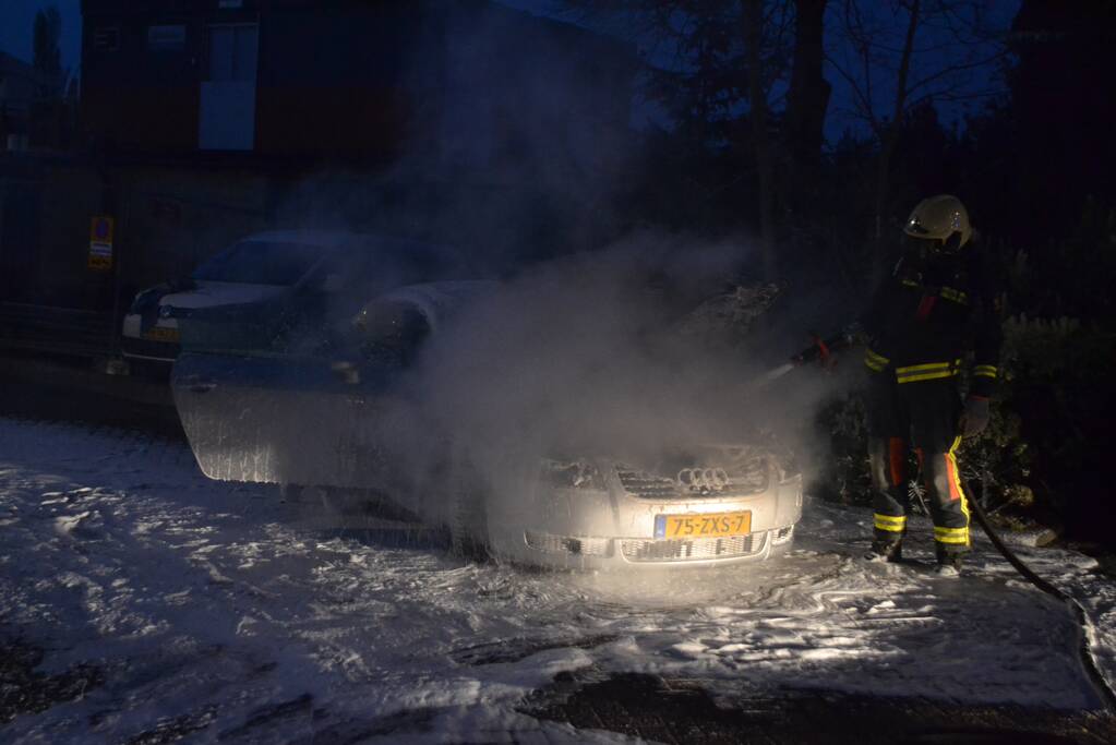 Autobrand mogelijk aangestoken