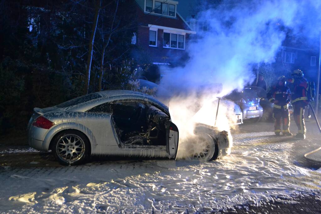 Autobrand mogelijk aangestoken