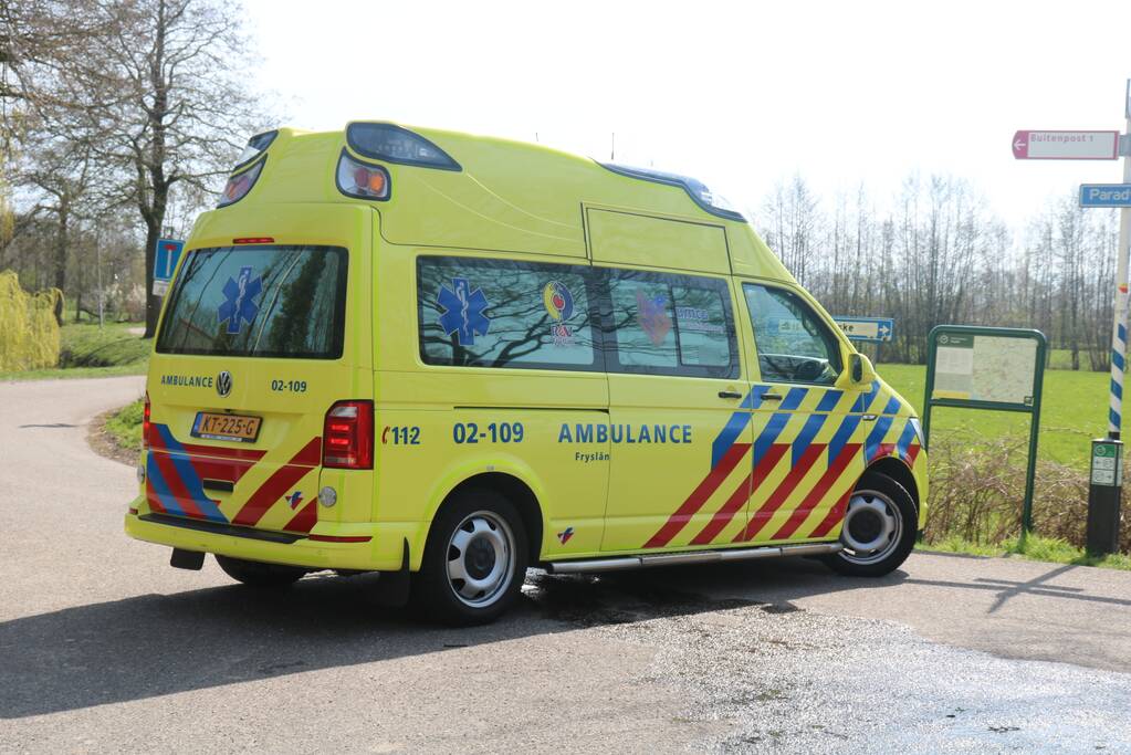 Fietsers botsen met elkaar