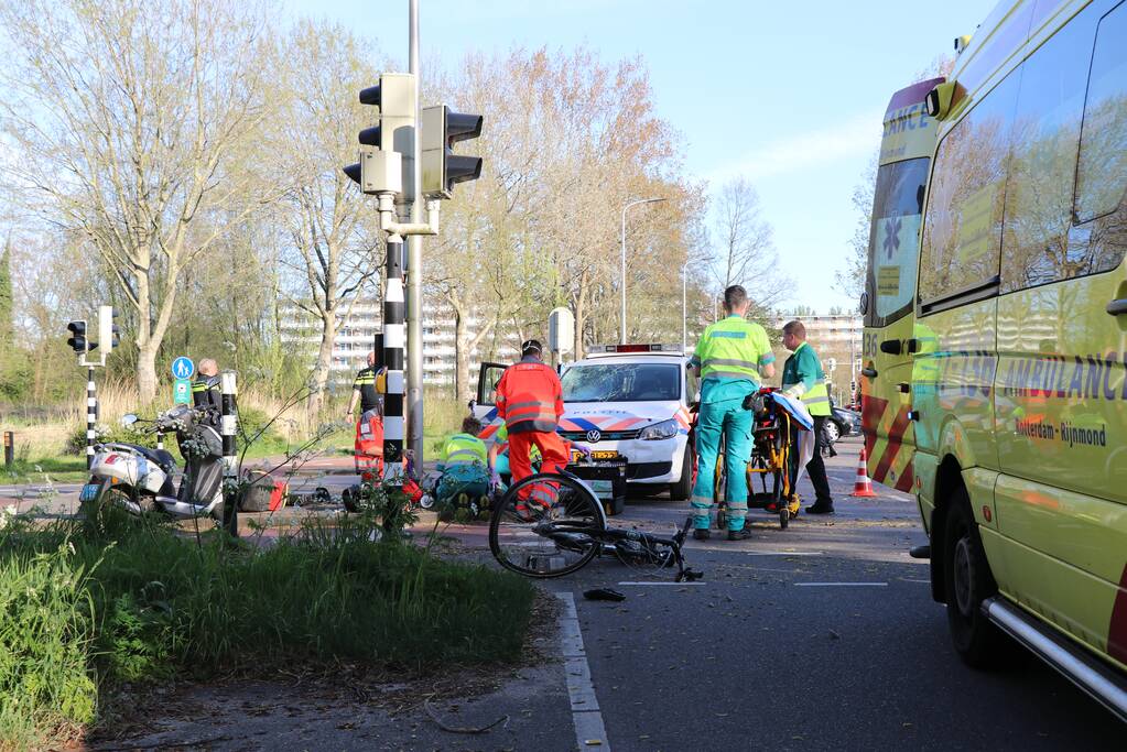 Persoon ernstig gewond na aanrijding met politiewagen
