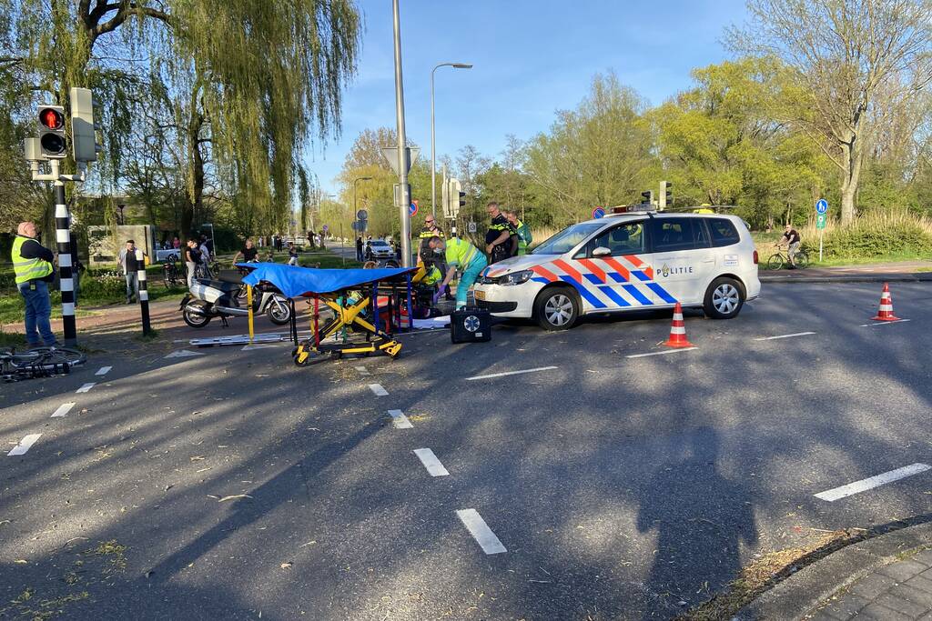 Persoon ernstig gewond na aanrijding met politiewagen