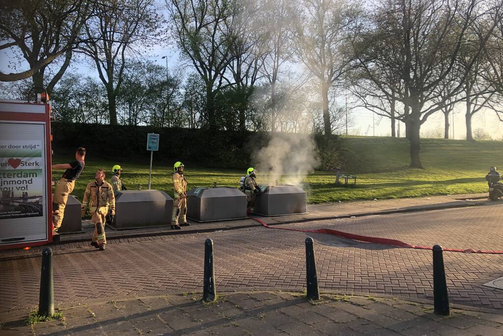 Brandweer blust container