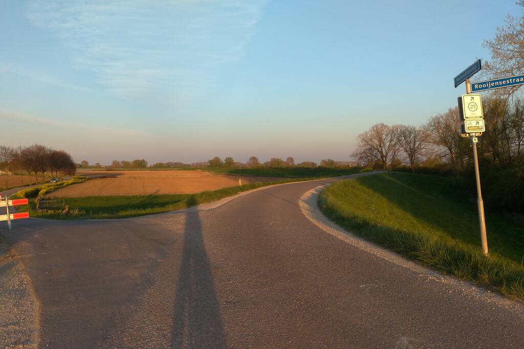 Gemeente plaatst waarschuwingsborden voor afsluiten dijken