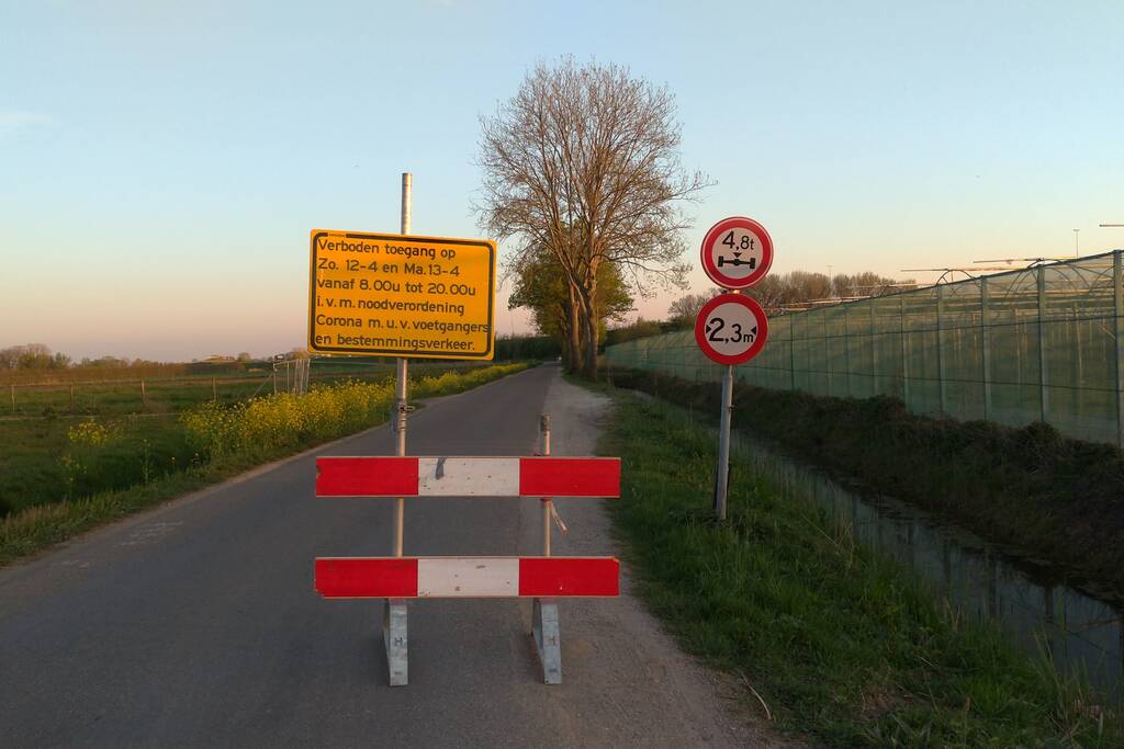 Gemeente plaatst waarschuwingsborden voor afsluiten dijken