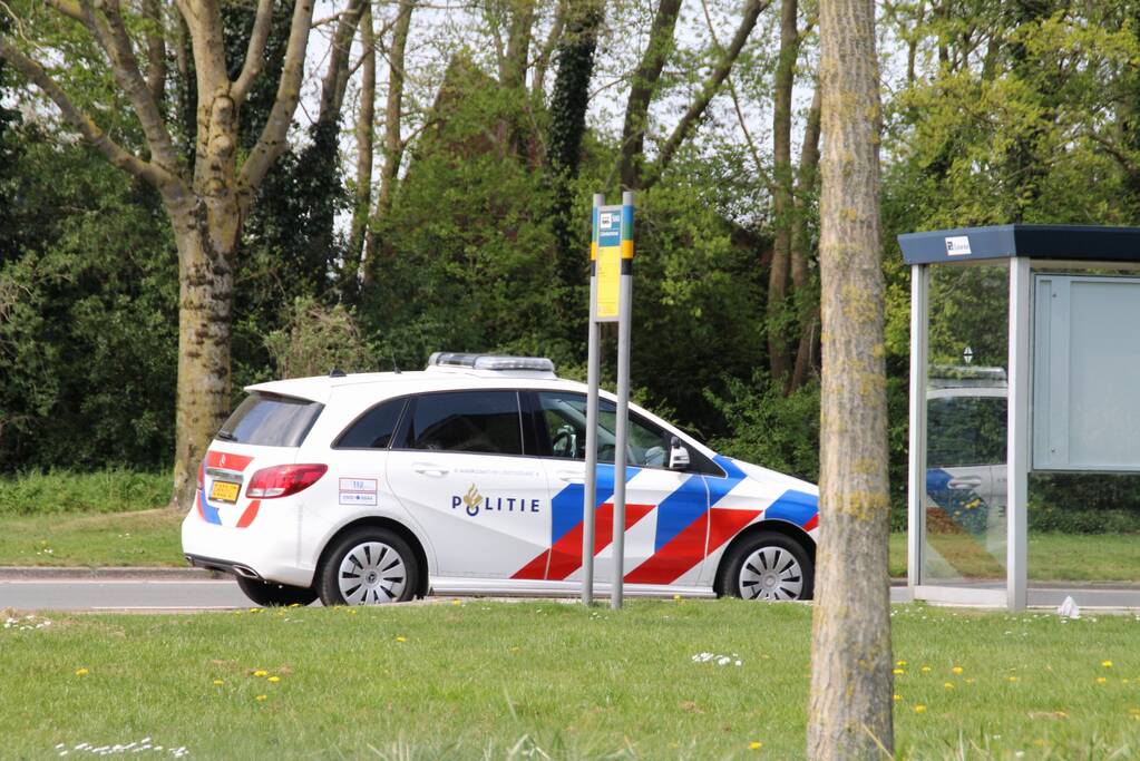 Vrouw uit rolstoel gevallen