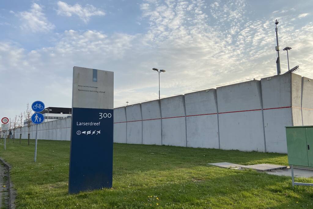 Opstand binnen PI Lelystad