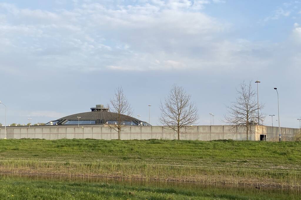 Opstand binnen PI Lelystad