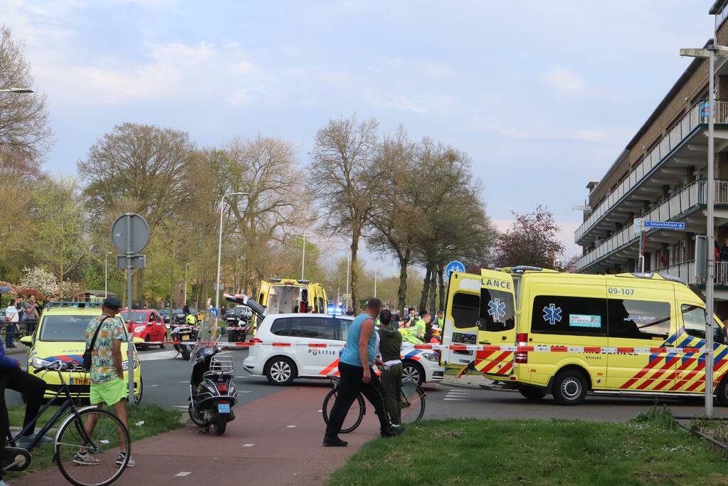 Scooterrijder ernstig gewond na val