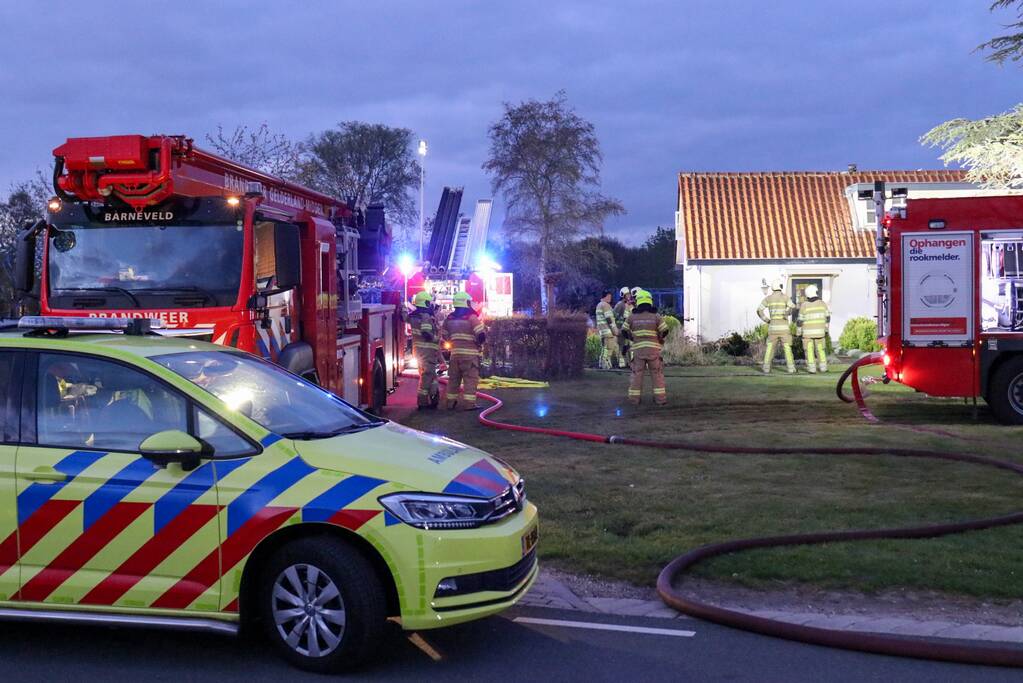 Flinke rookontwikkeling bij dakbrand