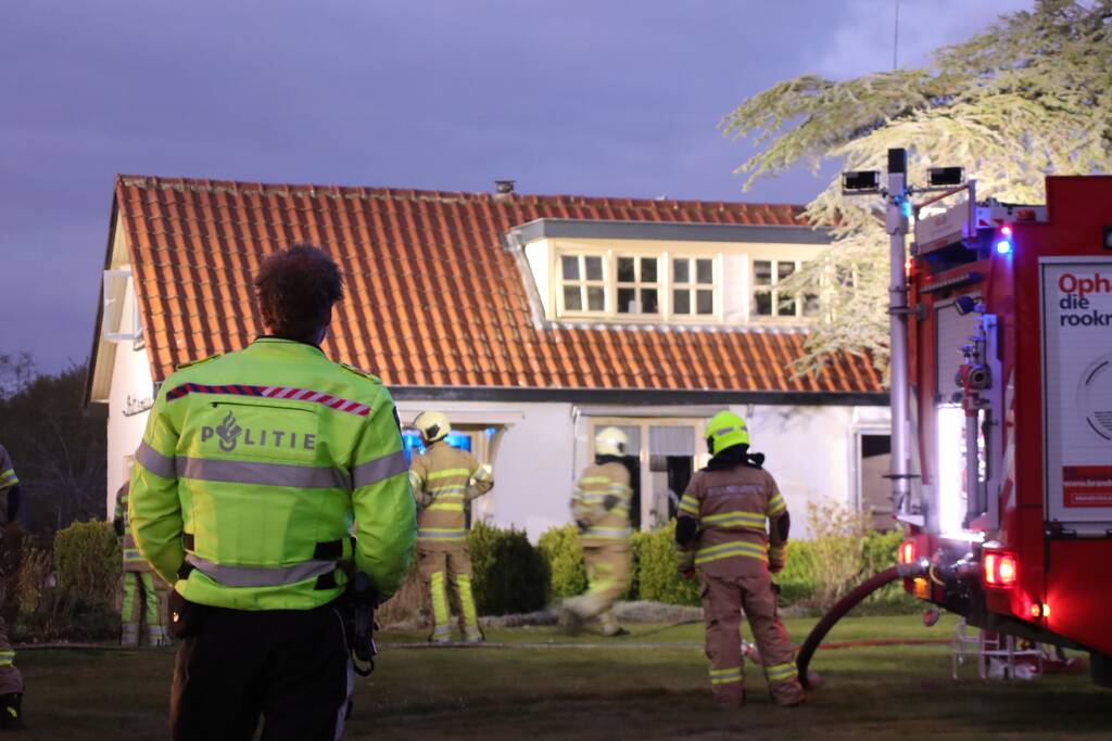 Flinke rookontwikkeling bij dakbrand
