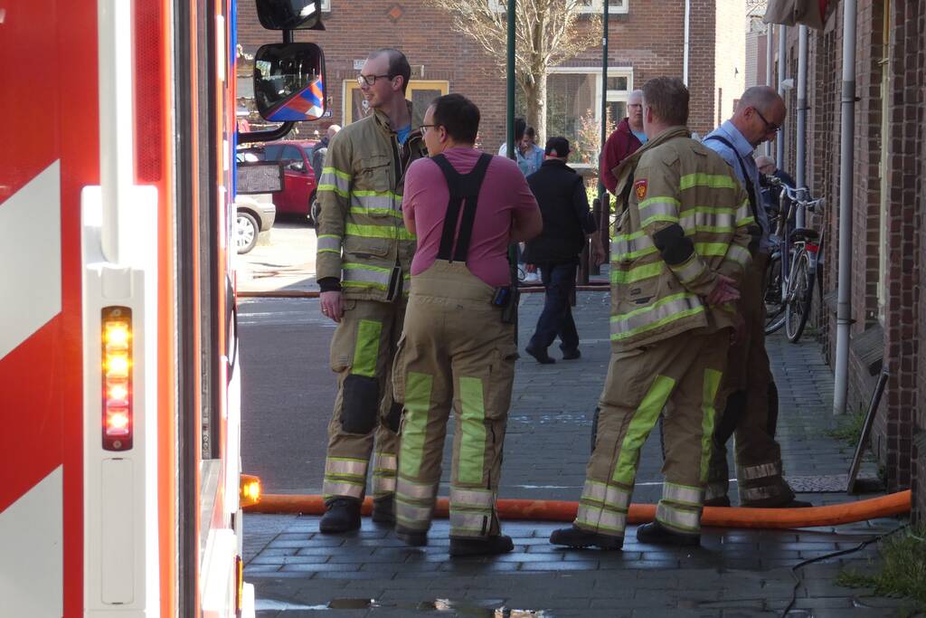 Kruipruimtes acht woningen volgelopen met water