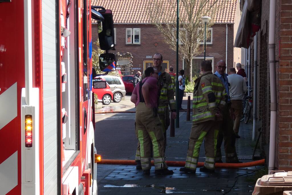 Kruipruimtes acht woningen volgelopen met water