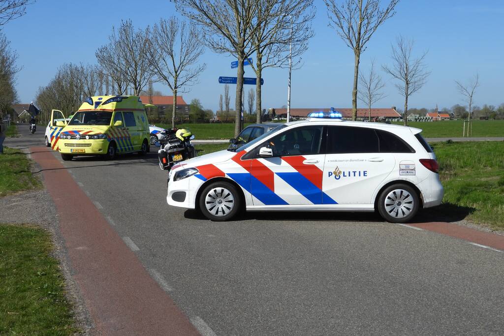 Fietser ernstig gewond na ongeval op kruising