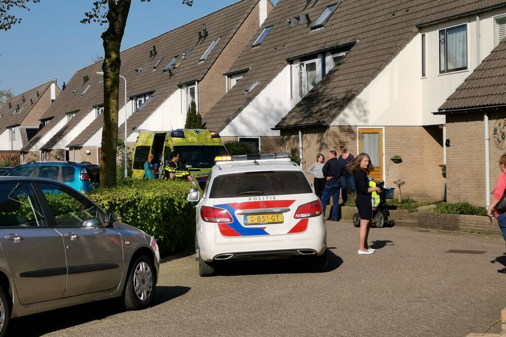 Persoon op scootmobiel gewond na aanrijding