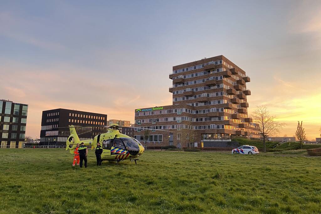 Traumahelikopter land voor een medische noodsituatie