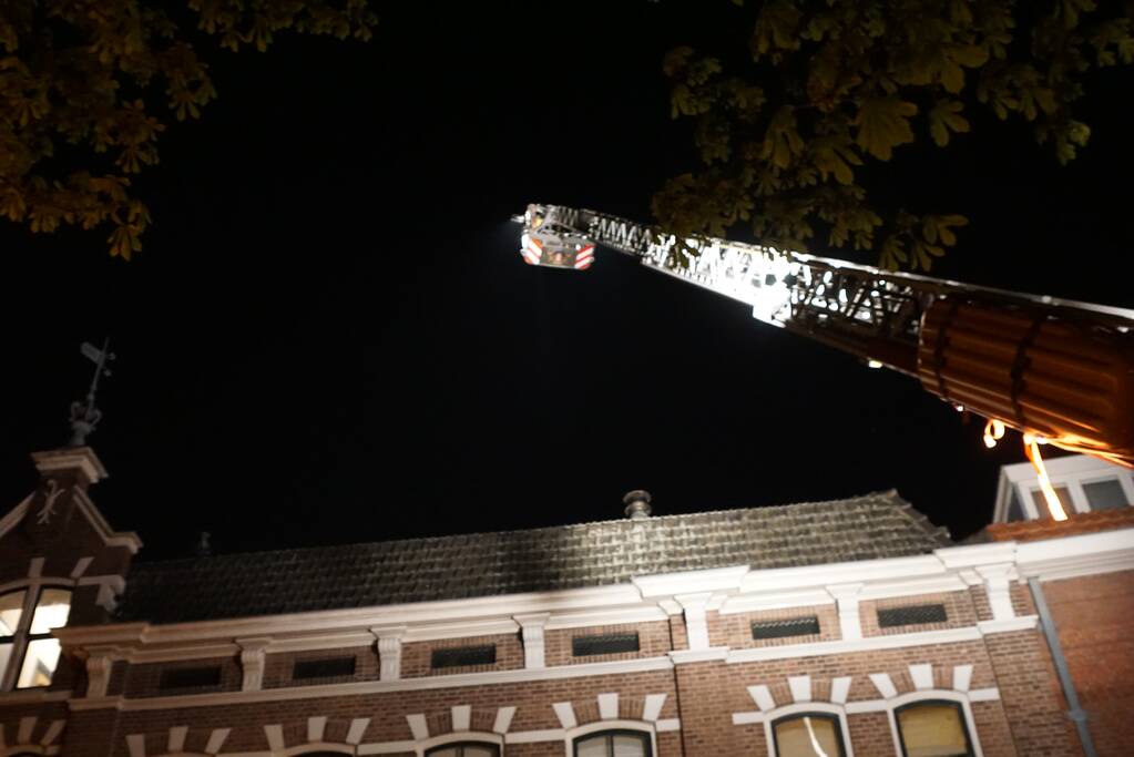 Man gewond na steekpartij