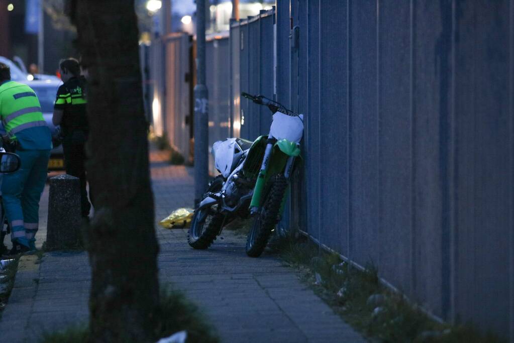 Motor klem gereden door politie